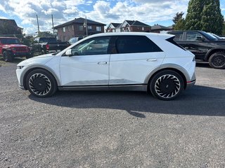 2023 Hyundai IONIQ 5 Preferred w/Ultimate Package in Sherbrooke, Quebec - 2 - w320h240cpx