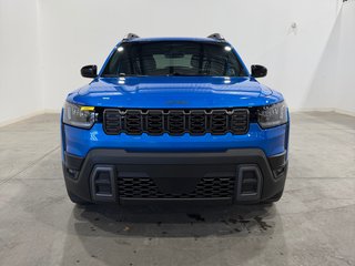 Jeep Cherokee LAREDO 2026 à Saint-Hyacinthe, Québec - 2 - w320h240cpx