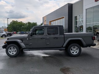2021 Jeep Gladiator Sport S in Saint-Hyacinthe, Quebec - 3 - w320h240cpx