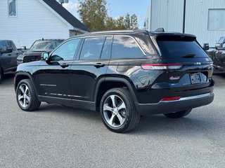 Grand Cherokee 4xe 4X4 // CUIR // ECRANS PASSAGERS ARRIÈRES 2022 à Sherbrooke, Québec - 4 - w320h240cpx