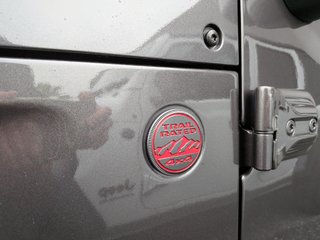 2026 Jeep Wrangler 4-Door RUBICON in Saint-Hyacinthe, Quebec - 6 - w320h240cpx
