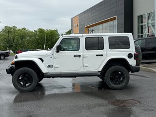 Jeep Wrangler Unlimited Sahara Altitude 2020 à Saint-Hyacinthe, Québec - 3 - w320h240cpx