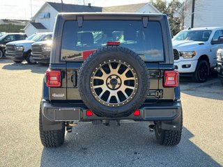 Wrangler SAHARA 4X4 // TEMPS FROID // 2 TOITS 2024 à Sherbrooke, Québec - 6 - w320h240cpx