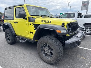 Jeep Wrangler WILLYS 4X4 TOIT-RIGIDE 2024 à St-Jean-Sur-Richelieu, Québec - 2 - w320h240cpx