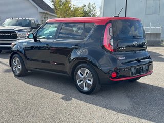 2018  SOUL EV EV LUXURY // 100% ÉLECTRIQUE // PNEUS HIVERS ET MAG INCLUS in Sherbrooke, Quebec - 4 - w320h240cpx