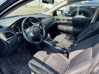 Nissan Sentra SV // TOIT // SIÈGES CHAUFFANTS 2018 à Sherbrooke, Québec - 2 - w320h240cpx