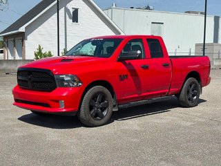 2022 Ram 1500 Classic EXPRESS // QUAD CAB // BOÎTE 6.4'' in Sherbrooke, Quebec - 2 - w320h240cpx