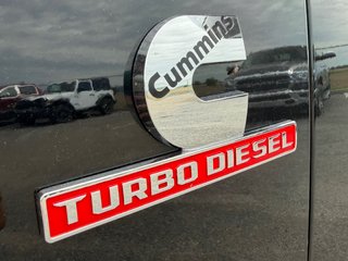 2025 Ram 3500 Laramie in Saint-Hyacinthe, Quebec - 4 - w320h240cpx