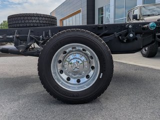 2025 Ram 5500 Chassis Tradesman in Saint-Hyacinthe, Quebec - 6 - w320h240cpx