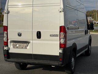 2025 Ram ProMaster Cargo Van Tradesman in Saint-Hyacinthe, Quebec - 5 - w320h240cpx
