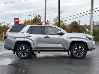 2026 Toyota 4Runner SR5 in Saint-Hyacinthe, Quebec - 4 - w320h240cpx