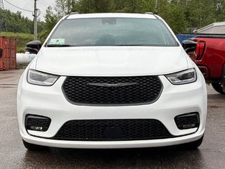 Chrysler Grand Caravan SXT 2026 à Mont-Tremblant, Québec - 3 - w320h240cpx