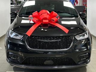 2022 Chrysler Pacifica Touring L in Mont-Tremblant, Quebec - 2 - w320h240cpx