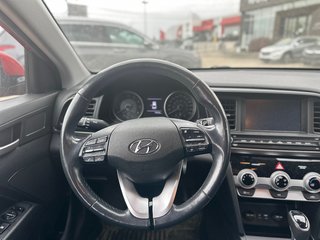 2020  Elantra Preferred in Mont-Tremblant, Quebec - 4 - w320h240cpx