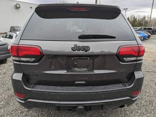 2020  Grand Cherokee Altitude in Mont-Tremblant, Quebec - 4 - w320h240cpx