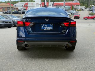 Nissan Altima 2.5 SR 2021 à Mont-Tremblant, Québec - 5 - w320h240cpx