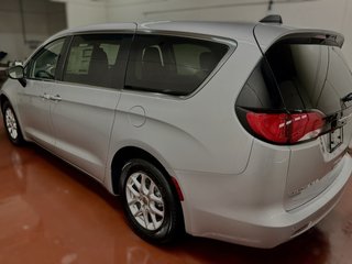 2024  Grand Caravan SXT in Montague, Prince Edward Island - 4 - w320h240cpx