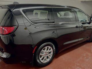 2024  Grand Caravan SXT in Montague, Prince Edward Island - 2 - w320h240cpx