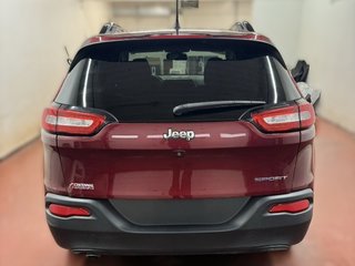2018 Jeep Cherokee Sport in Montague, Prince Edward Island - 3 - w320h240cpx