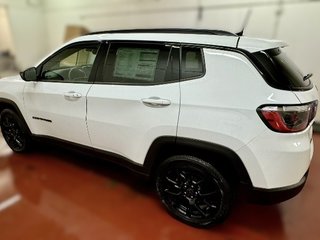 2026 Jeep Compass NORTH in Montague, Prince Edward Island - 4 - w320h240cpx