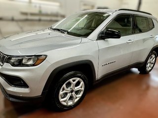 2026 Jeep Compass NORTH in Montague, Prince Edward Island - 5 - w320h240cpx