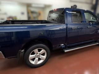 Ram 1500 Classic Tradesman Quad Cab 4x4 2023 à Montague, Île-du-Prince-Édouard - 2 - w320h240cpx