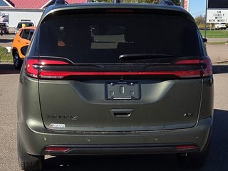 2027 Chrysler Pacifica SELECT AWD in Montague, Prince Edward Island - 4 - w320h240cpx