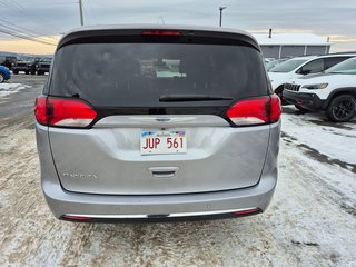2018 Chrysler Pacifica Touring-L Plus in Woodstock, New Brunswick - 6 - w320h240cpx