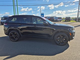 Jeep Grand Cherokee Limited 2023 à Woodstock, Nouveau-Brunswick - 4 - w320h240cpx
