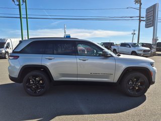 Jeep Grand Cherokee LAREDO ALTITUDE 2025 à Woodstock, Nouveau-Brunswick - 4 - w320h240cpx