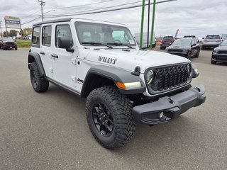 Jeep Wrangler 4-Door WILLYS 2026 à Woodstock, Nouveau-Brunswick - 3 - w320h240cpx