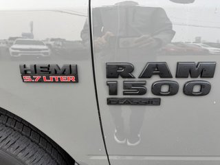 2022 Ram 1500 Classic Express in Woodstock, New Brunswick - 4 - w320h240cpx