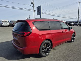 2026 Chrysler Pacifica SELECT in Woodstock, New Brunswick - 3 - w320h240cpx