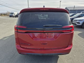 2026 Chrysler Pacifica SELECT in Woodstock, New Brunswick - 6 - w320h240cpx