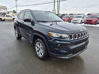 Jeep Compass NORTH 2026 à Woodstock, Nouveau-Brunswick - 3 - w320h240cpx