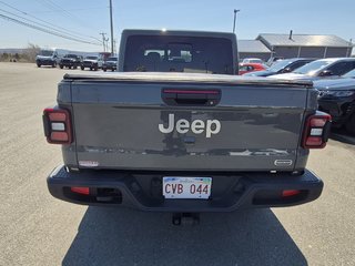 Jeep Gladiator Overland 2020 à Woodstock, Nouveau-Brunswick - 6 - w320h240cpx