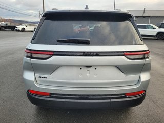 2025  Grand Cherokee ALTITUDE in Woodstock, New Brunswick - 5 - w320h240cpx