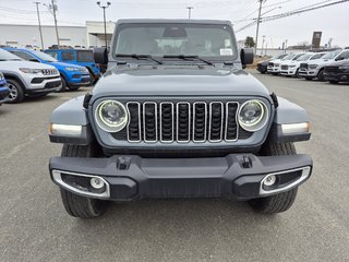 Jeep Wrangler 4-Door SAHARA 2026 à Woodstock, Nouveau-Brunswick - 4 - w320h240cpx