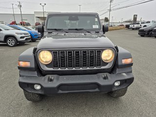 Jeep Wrangler 4-Door SPORT S 2026 à Woodstock, Nouveau-Brunswick - 2 - w320h240cpx