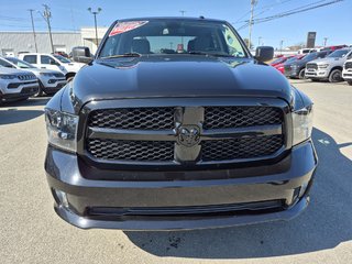Ram 1500 Classic Express 2023 à Woodstock, Nouveau-Brunswick - 2 - w320h240cpx