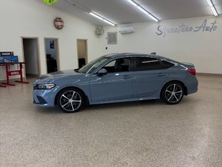 2022  Civic Sedan TOURING in Saint John, New Brunswick - 2 - w320h240cpx