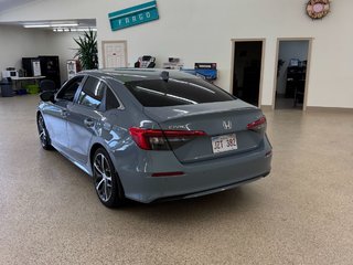 2022  Civic Sedan TOURING in Saint John, New Brunswick - 3 - w320h240cpx