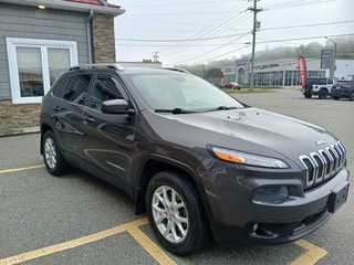 2014 Jeep Cherokee NORTH in Saint John, New Brunswick - 4 - w320h240cpx