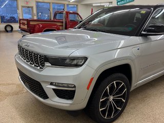 2022 Jeep Grand Cherokee SUMMIT 4XE in Saint John, New Brunswick - 5 - w320h240cpx