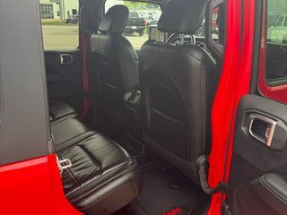 2018 Jeep WRANGLER UNLIMITED SAHARA in Saint John, New Brunswick - 4 - w320h240cpx