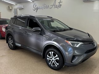 Toyota RAV4 LE 2017 à Saint John, Nouveau-Brunswick - 6 - w320h240cpx