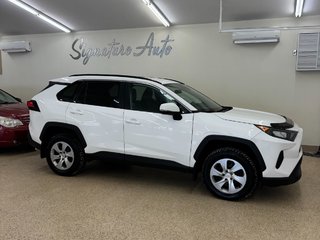 2019 Toyota RAV4 LE in Saint John, New Brunswick - 2 - w320h240cpx