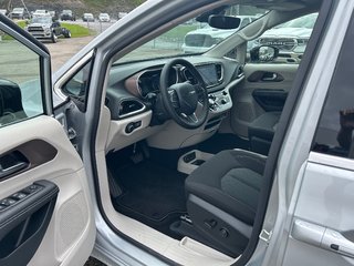 2024  Grand Caravan SXT in Saint John, New Brunswick - 6 - w320h240cpx