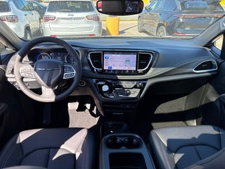 Chrysler PACIFICA SELECT 2026 à Saint John, Nouveau-Brunswick - 6 - w320h240cpx