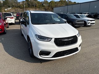 2026 Chrysler Pacifica SELECT AWD in Saint John, New Brunswick - 2 - w320h240cpx
